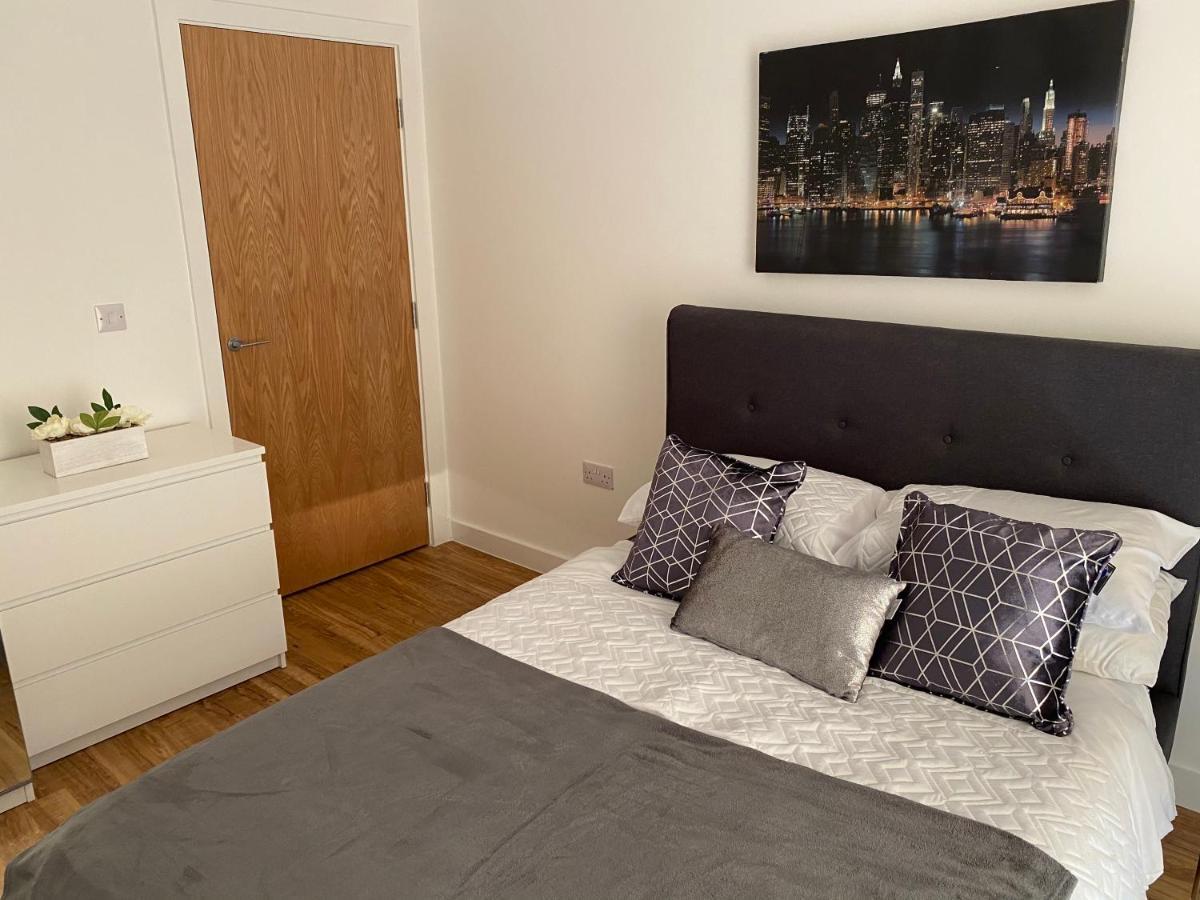 1 Bedroom Lovely In Salford Quays Free Street Parking Subject To Availability Apartamento Manchester