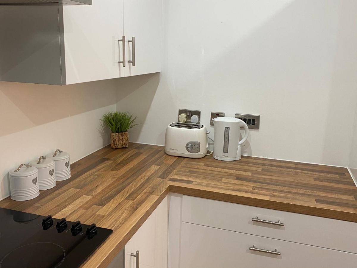 1 Bedroom Lovely In Salford Quays Free Street Parking Subject To Availability Apartamento